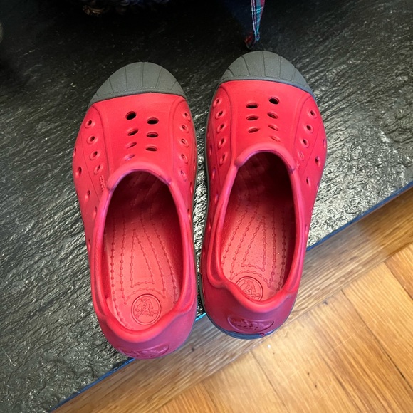 Crocs Bump It Slip On Shoes - Picture 3 of 7